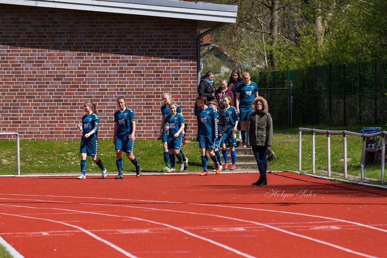 Bild 353 - wBJ VfL Oldesloe - SV Henstedt Ulzburg : Ergebnis: 3:3